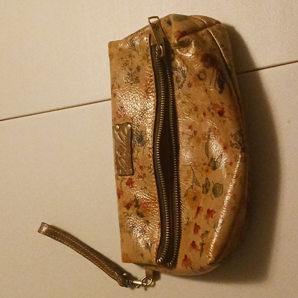 Wristlet